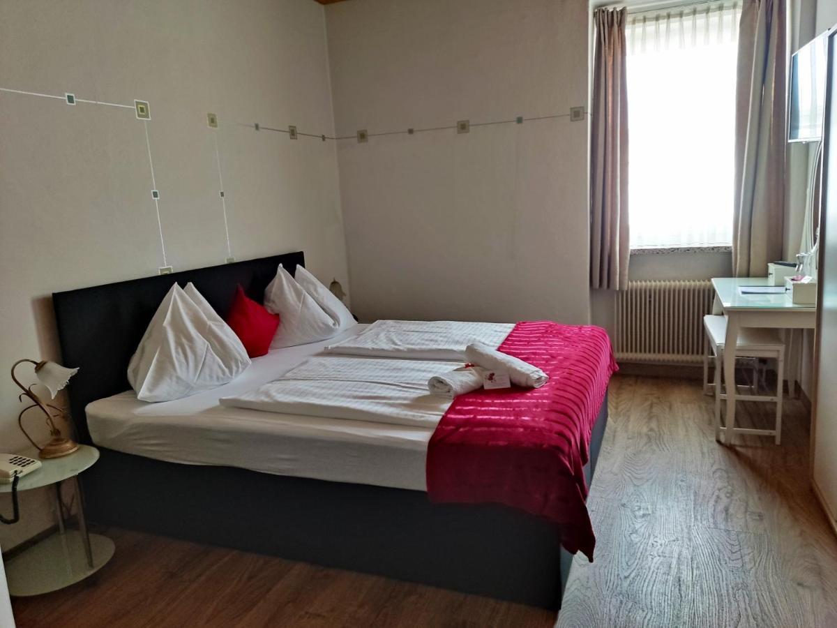 Hotel Kirchenwirt Бад-Кляйнкірхгайм Екстер'єр фото