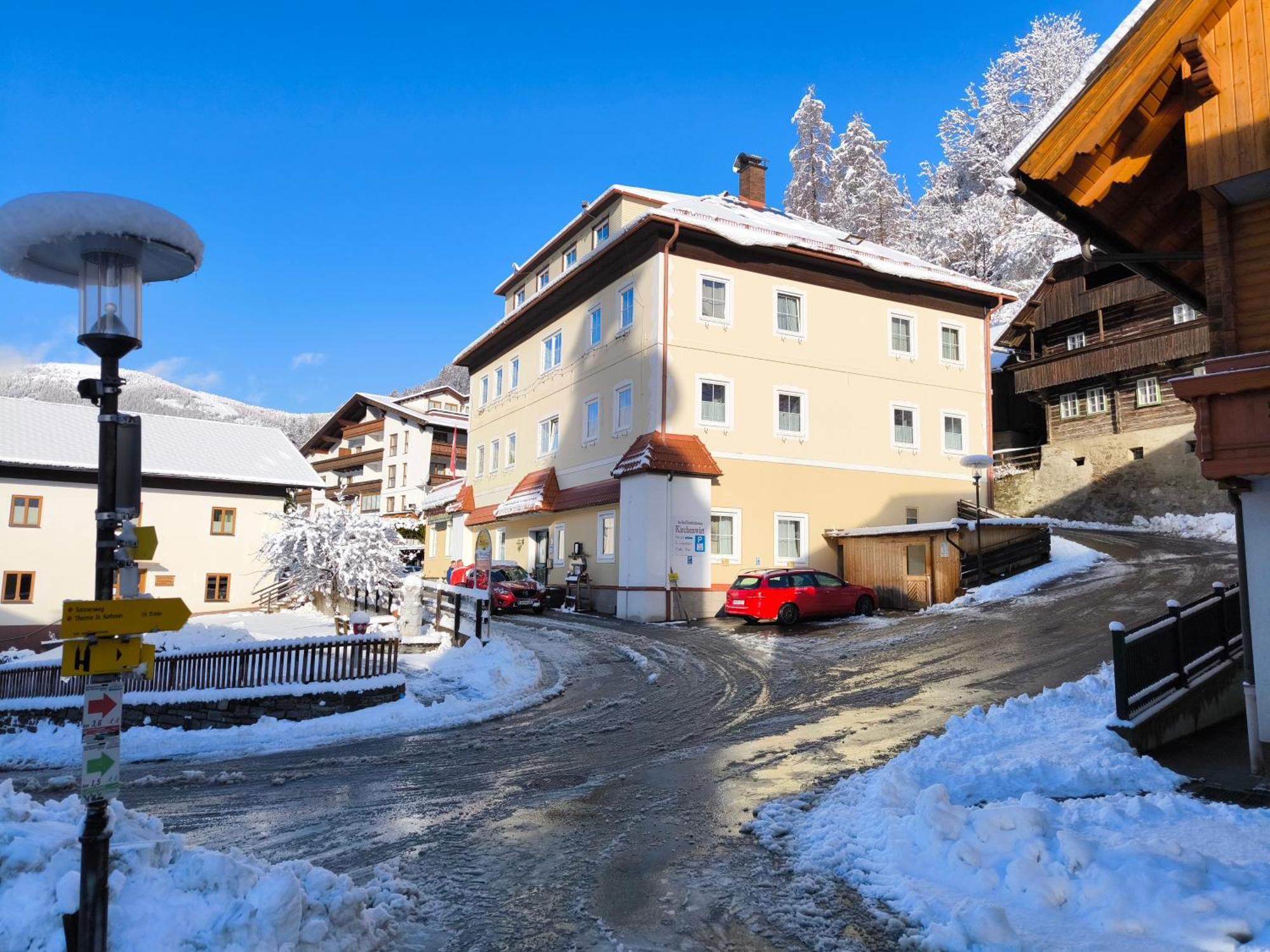 Hotel Kirchenwirt Бад-Кляйнкірхгайм Екстер'єр фото